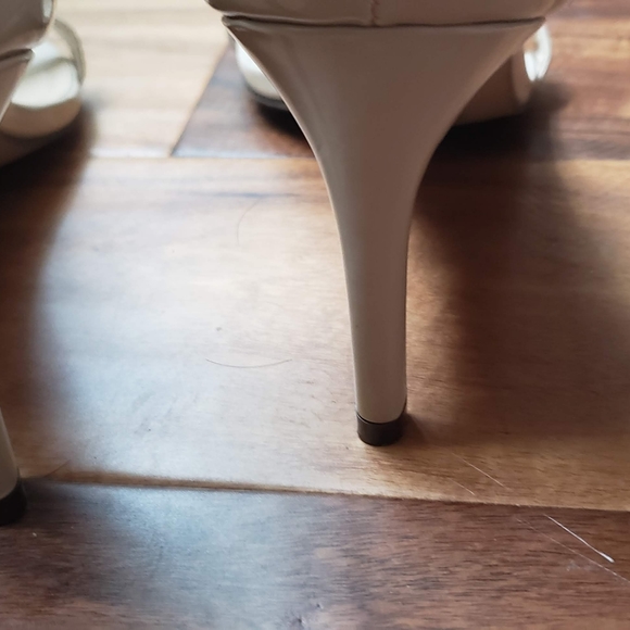 Unisa taupe patent leather sandals - Picture 5 of 6